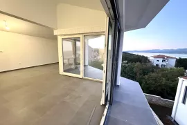 Penthouse Šilo 250m od mora, Dobrinj, Stan