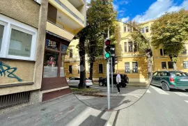 Ugostiteljski objek na genijalnoj lokaciji, Zagreb, Propiedad comercial