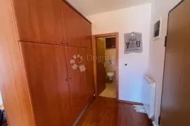 Stan u neposrednoj blizini novog hotela s garažom, Opatija - Okolica, Appartment