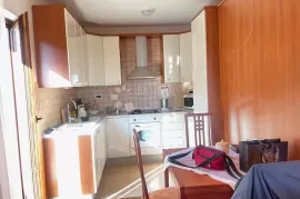 Stan u neposrednoj blizini novog hotela s garažom, Opatija - Okolica, Appartment