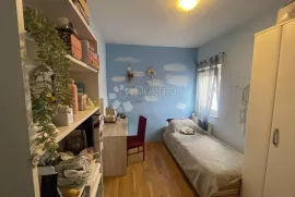 Trešnjevka - 2S stan na odličnoj lokaciji, Zagreb, Apartamento