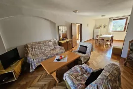 POREČ - Kuća sa dva stana i studio apartmanom, Poreč, بيت