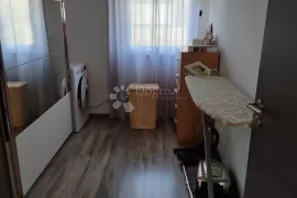 PRIZEMNICA NOVIJE GRADNJE 108m2 - PULA, Pula, Casa