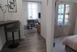 OPATIJA 1.RED DO MORA - JEDINSTVENA PRILIKA, Opatija, Appartment