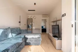 Luksuzan stan Zamet + dodatne dvije garsonjere, Rijeka, Appartment