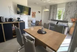 Ičići, apartman za dugoročan najam, Opatija - Okolica, Apartamento