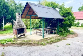 Prilika! Poslovno-stambeni objekt u blizini grada!, Stupnik, Kuća