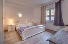 Luksuzna etaža na traženoj lokaciji, Rab, Appartement