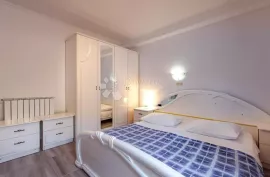 Luksuzna etaža na traženoj lokaciji, Rab, Appartement