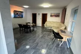 Atraktivan stan sa pogledom na more, Kostrena, Appartement