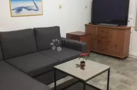 Šarmantan apartman 200 metara do mora, Okrug, Appartment