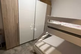 Šarmantan apartman 200 metara do mora, Okrug, Appartamento