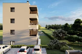 Dvosoban stan 10min od Poreča s okućnicom 80m2, Poreč, شقة