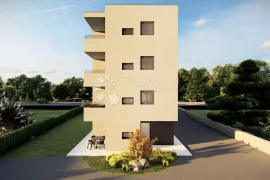 Trosoban stan 10min od  Poreča s okućnicom 80m2, Poreč, Wohnung