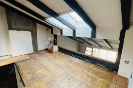 IMPOZANTNIH 230 m2 KOD TOMISLAVCA!, Zagreb, Kвартира