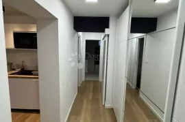 Atraktivni stan sa pogledom na more na prestižnoj lokaciji, Kostrena, Appartment