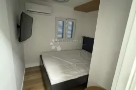 Atraktivni stan sa pogledom na more na prestižnoj lokaciji, Kostrena, Appartment