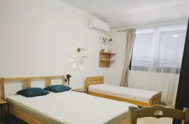 Prostrani stan na Verudi s mogućnošću adaptacije u dvosoban, Pula, Appartement