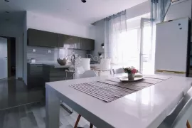 STAN SA GARAŽOM 78,90m2 MIRNA ULICA /VELI VRH, Pula, Kвартира