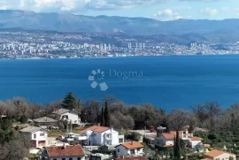 Ika-Oprić dvoetažni stan s panoramskim pogledom, Opatija - Okolica, Wohnung