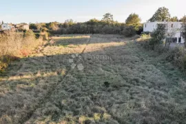 Građevinsko zemljište na odličnoj lokaciji, Svetvinčenat, Land