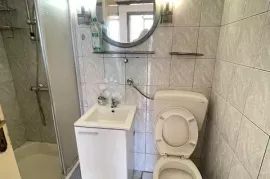 Mali stan na super lokaciji u odličnoj zgradi, Rijeka, Appartement