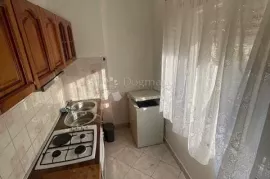 Mali stan na super lokaciji u odličnoj zgradi, Rijeka, Appartement