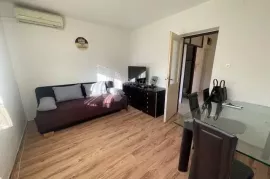 Mali stan na super lokaciji u odličnoj zgradi, Rijeka, Appartement