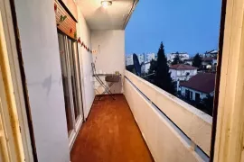 Stan s potencijalom u Šijani: 47 m² s terasom!, Pula, Wohnung