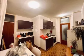 Stan s potencijalom u Šijani: 47 m² s terasom!, Pula, Wohnung