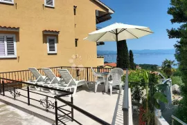 Ika stan s pogledom i velikom terasom, Opatija - Okolica, Διαμέρισμα