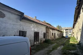 POSLONO STAMBENA ZGRADA CENTAR OTOČAC, Otočac, House