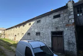 POSLONO STAMBENA ZGRADA CENTAR OTOČAC, Otočac, House