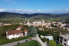 Pazin, KUĆA 288 m2, 2350 m2 zemljišta, Pazin, Дом