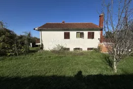 Pazin, KUĆA 288 m2, 2350 m2 zemljišta, Pazin, Дом