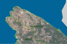 Građ. parcela s infrastrukturom na 500m od mora, Umag, Terreno