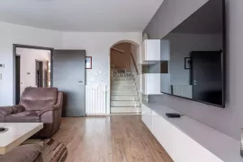 Impozantna villa na Trsatu, Rijeka, Maison