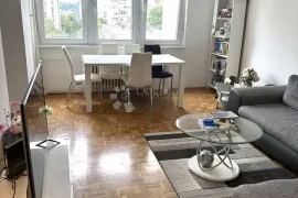 Elegantan stan s liftom i lođom s lijepim pogledom!, Zagreb, Appartment