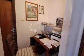 Dva stana u kući u okolici Novigrada, Novigrad, Apartamento