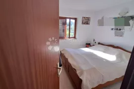 Dva stana u kući u okolici Novigrada, Novigrad, Apartamento