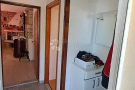 Dva stana u kući u okolici Novigrada, Novigrad, Apartamento