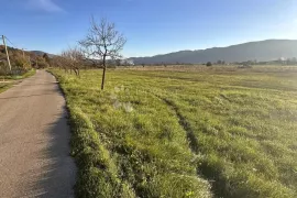 SINAC PRODAJE SE GRAĐEVINSKO ZEMLJIŠTE 11000 m2, Otočac, Land