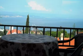 Idilični apartman sa pogledom na Kvarnerski zaljev, Lovran, Appartement