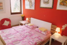 Idilični apartman sa pogledom na Kvarnerski zaljev, Lovran, Appartement