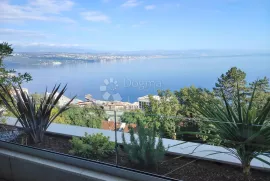 LUKSUZNA NOVOGRADNJA SA PANORAMSKIM POGLEDOM, Opatija, Daire