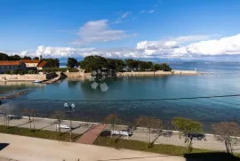 Otok Ugljan Penthouse 1.red do mora, Preko, Appartement