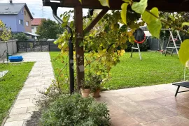 Nova kuća u centru na odličnom položaju, Varaždin, Casa