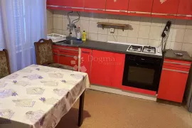 Stan za renovaciju, Njivice pokraj Šibenika, Šibenik, Appartement