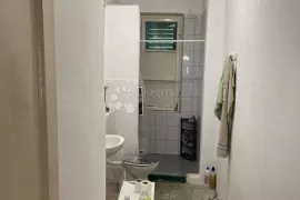 Stan za renovaciju, Njivice pokraj Šibenika, Šibenik, Stan