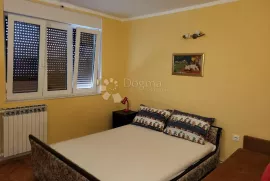 Etaža kuće blizu mora, Crikvenica, Appartement